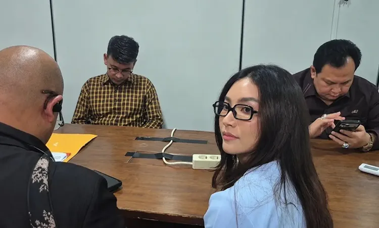 Ruben Onsu dan Sarwendah saat sidang mediasi di PN Jaksel