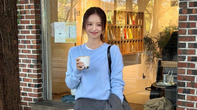 Soft Blue Jadi Warna Pakaian yang Identik dengan Kepribadian Introvert
