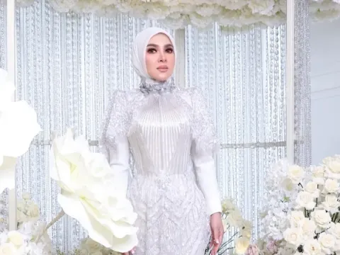 Syahrini comeback