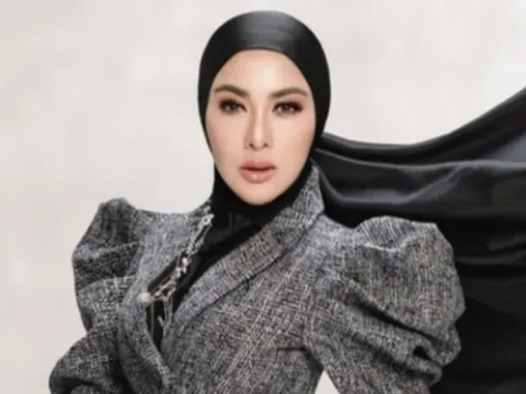Lirik lagu baru Syahrini, ‘Kau yang Utama’ (Foto: Instagram/princesssyahrini)