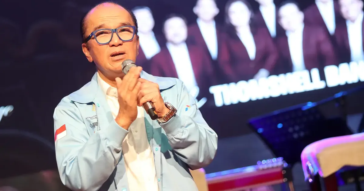 Tantowi Yahya dalam konferensi pers Strings of Equator