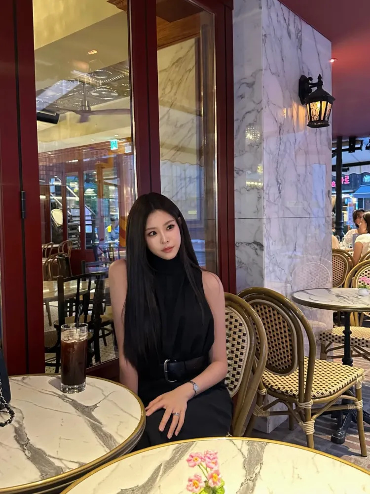 Potret terbaru Woo Seo Yoon, peraih gelar Miss Korea 2026. Foto: Dok. Instagram @ashleywoo__