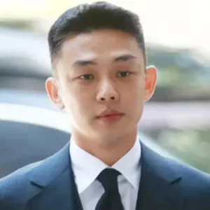 Yoo Ah In