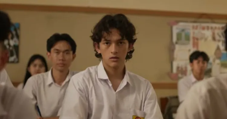 5 cm revolusi hati teaser trailer