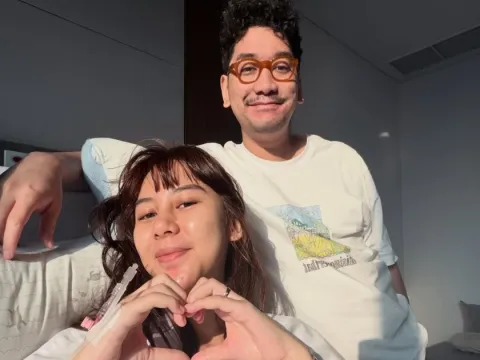 Adinda thomas melahirkan raka akmal