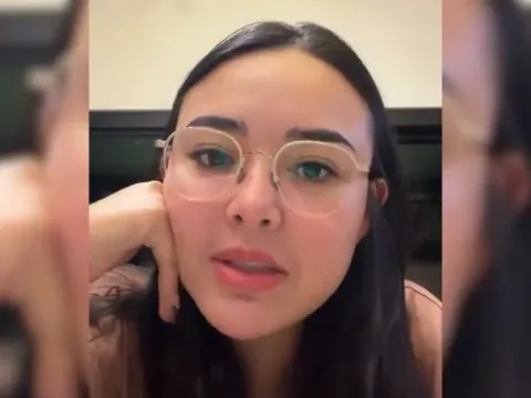 Amanda Manopo Mata Minus