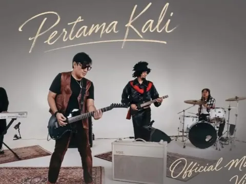 Andre Taulany dalam rilis lagu Pertama Kali