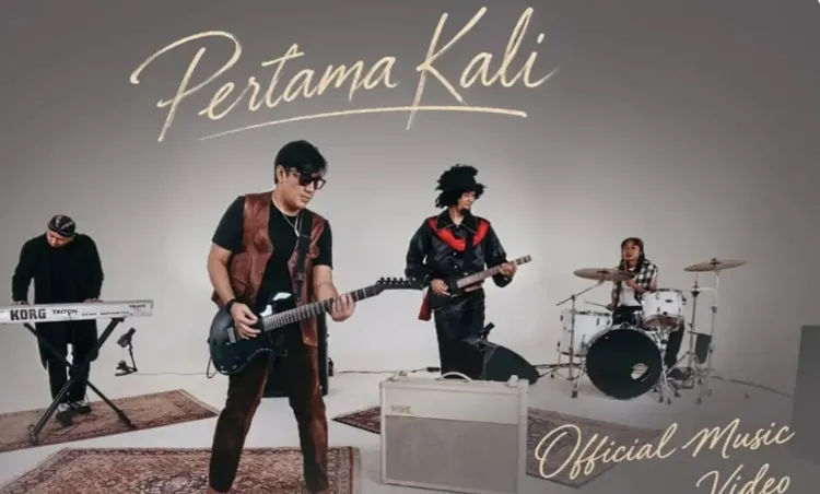 Andre Taulany dalam rilis lagu Pertama Kali
