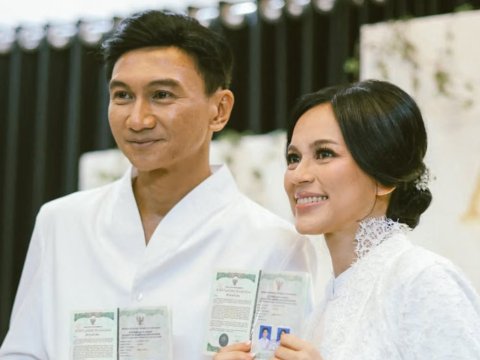 Anji Manji dan Dena Desy