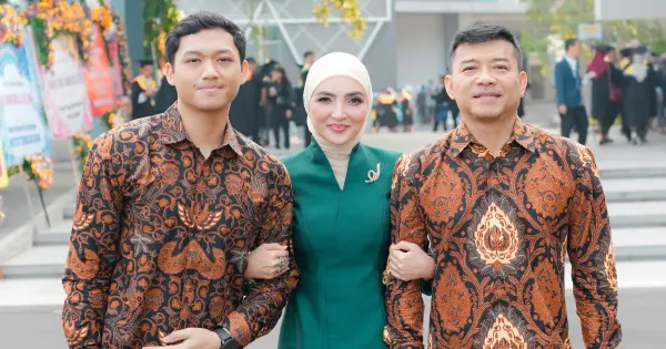 Ashanty dan Anang Azriel Hermansyah Ashanty dan Anang Azriel Hermansyah