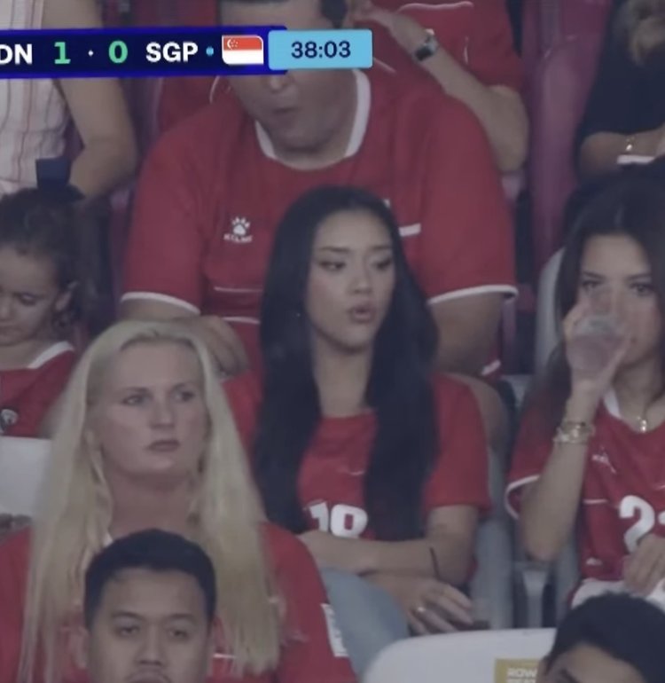 Baila no na ivar jenner Baila ‘no na’ saat menonton FIFA ASEAN Cup 2026 (Foto: X/IPopBase)