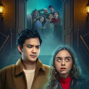 Baskara Mahendra dan Yasamin Jasem dalam film Ghosting