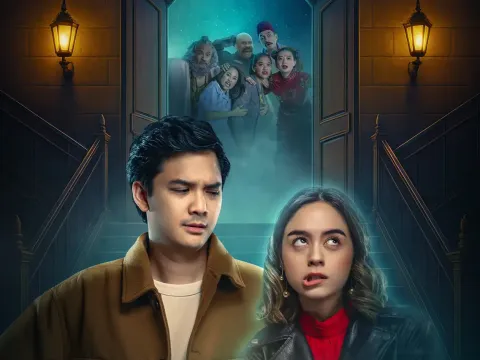 Baskara Mahendra dan Yasamin Jasem dalam film Ghosting Baskara Mahendra dan Yasamin Jasem dalam film Ghosting