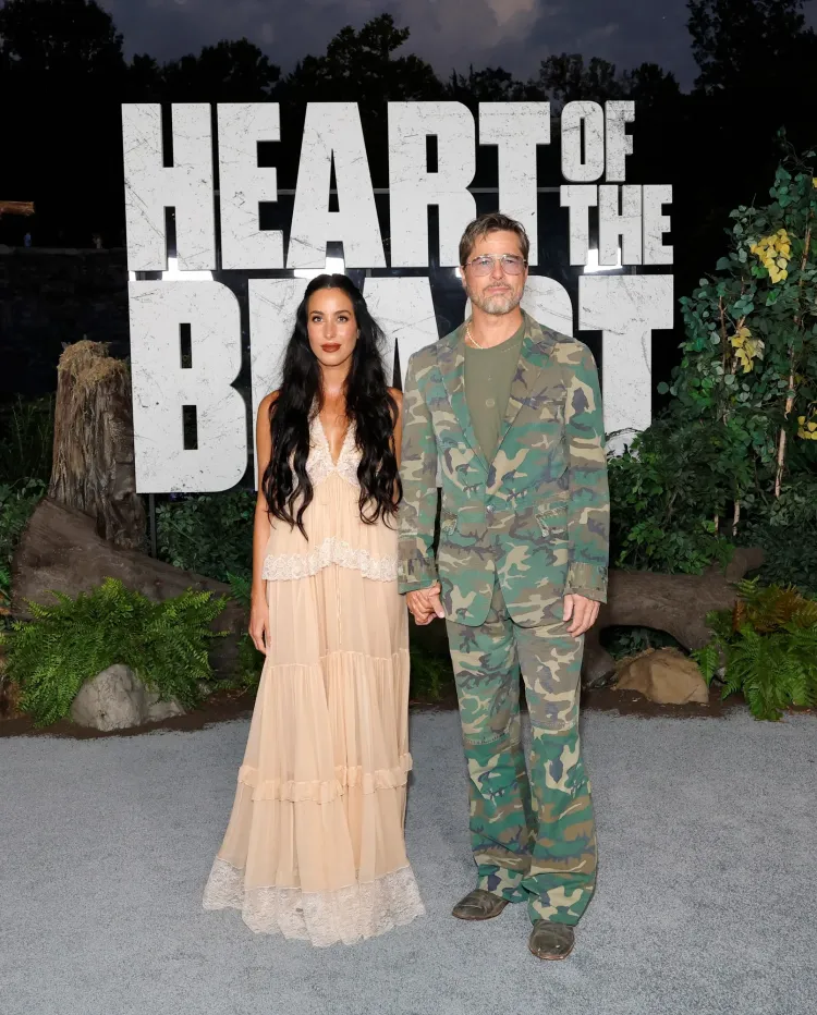 Brad Pitt dan Ines de Ramon Premiere Heart of the Beast (3) Brad Pitt dan Ines de Ramon di premiere Heart of the Beast. Foto: Dok. X @JustJared