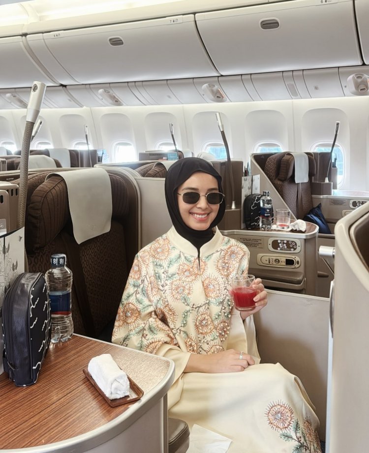 Claudia andhara umrah 1 Claudia Andhara umrah (Foto: Instagram/claudiaudie)