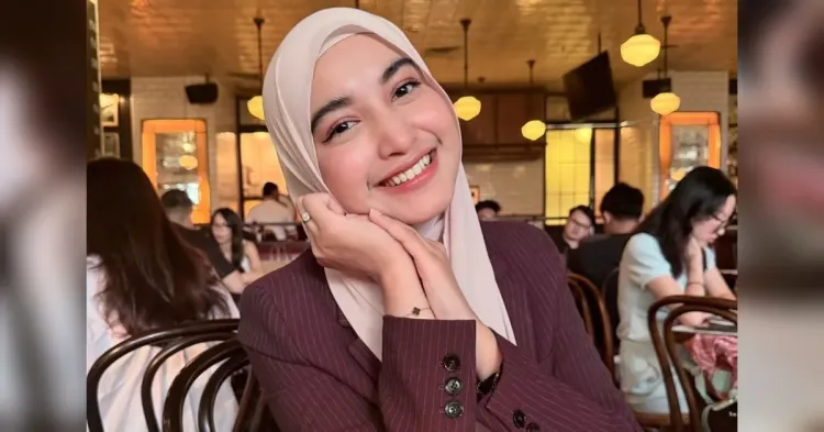 Cut intan nabila