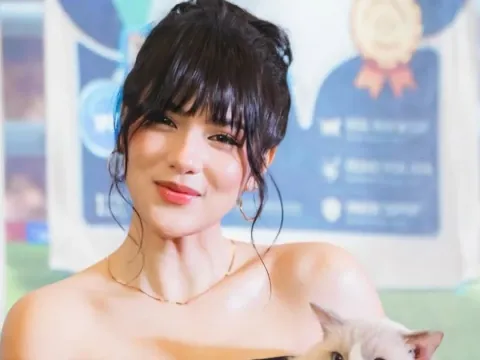 Davina karamoy