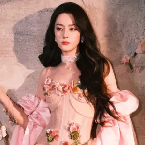 Dilraba Dilmurat (3)