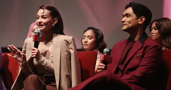 Enzy Storia bersama Afgan di Gala Premiere Agensi Rumah Tangga