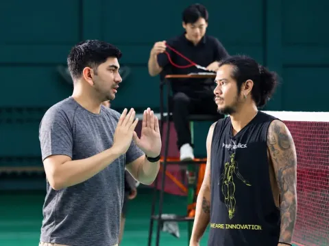 Gandhi Fernando saat proses produksi Badminton Boys