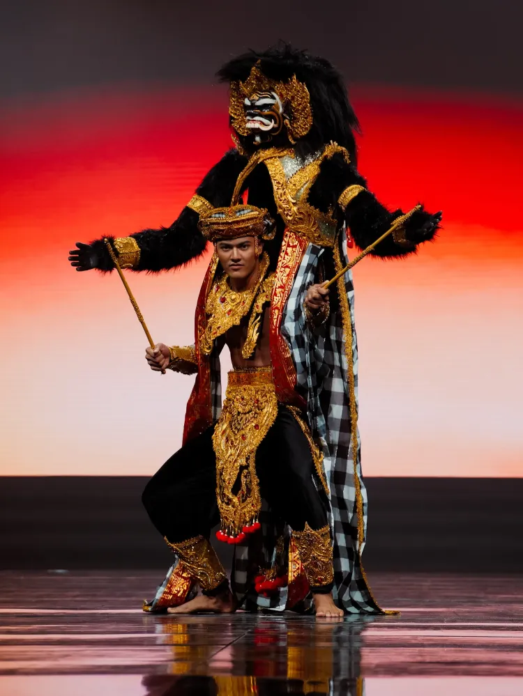 National Costume Gede Aiswarya Kartika. Foto: Dok. Instagram @officialmisterinternational