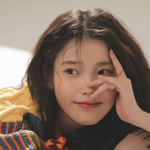 IU Rilis Single Digital Tepat Setahun Setelah Bye Summer