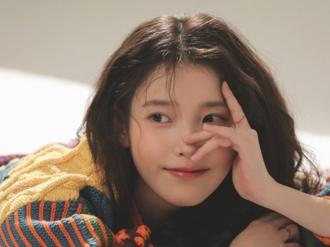 IU Rilis Single Digital Tepat Setahun Setelah Bye Summer