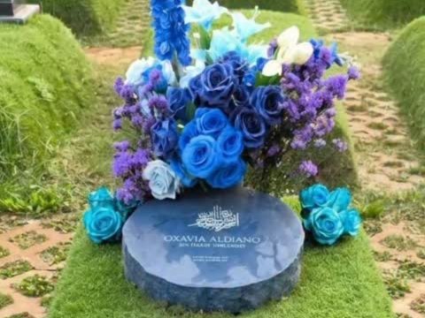 Lampu Sorot Panel di Makam Vidi Aldiano Hilang Dicuri
