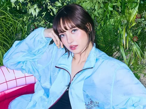 Lisa BLACKPINK (6)