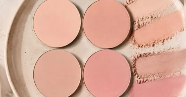 Makeup anti blush