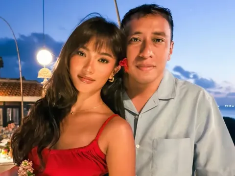 Marion Jola dan Dennis Talakua