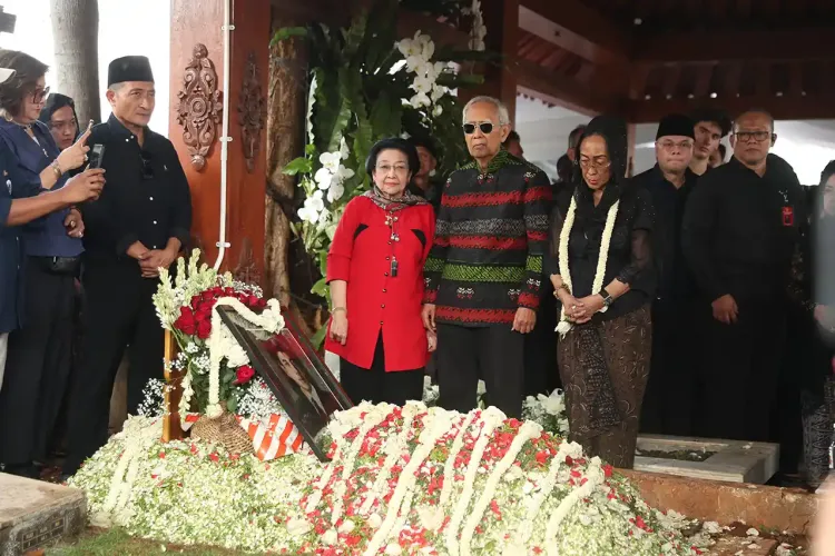 Megawati Guntur dan Sukmawati