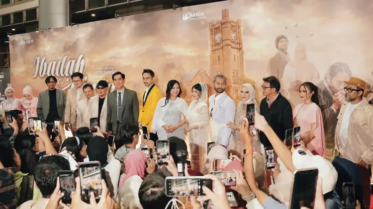 Momen Gala Premiere Film Ibadah dan Cinta