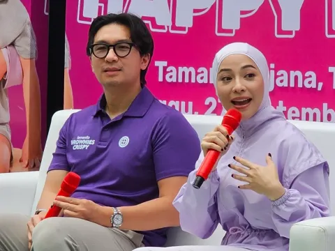 Pasangan Indra Priawan dan Nikita Willy