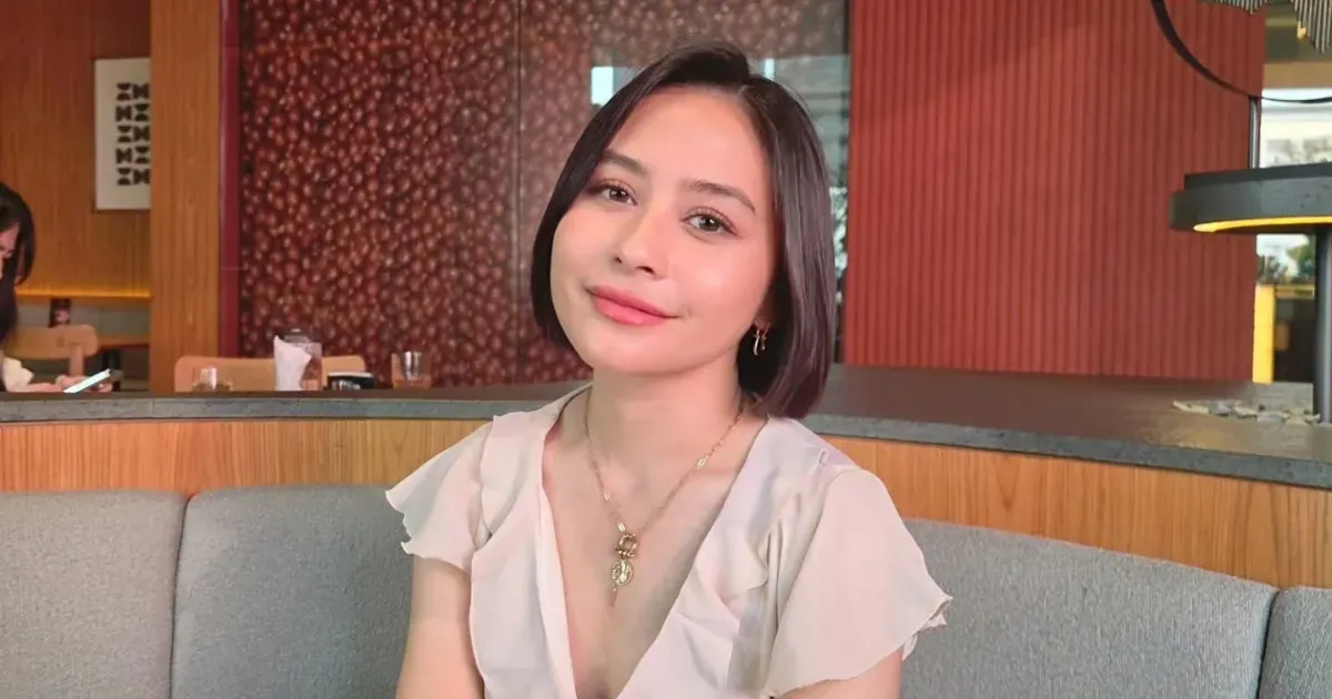 Prilly Latuconsina (2)