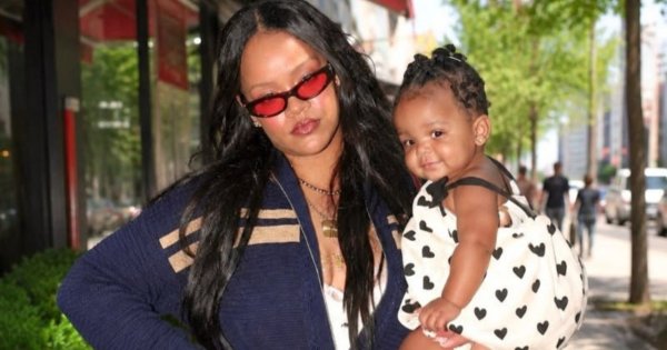 Rihanna dan Rocki