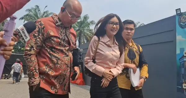 Sarwendah didampingi para kuasa hukum di Pengadilan Negeri Jakarta Selatan