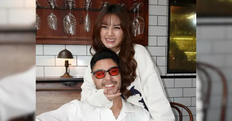 Siti Badriah dan Krisjiana Baharudin