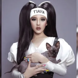 Tiara Andini Kucing