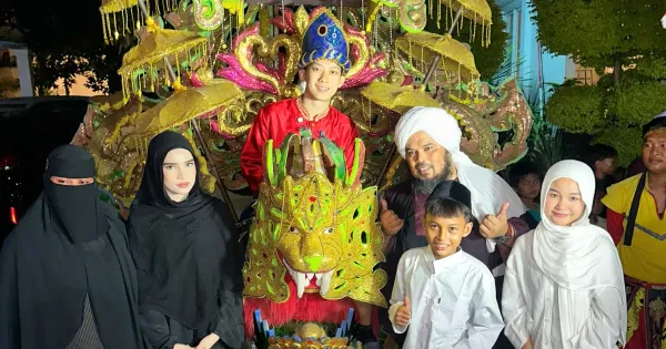 Willie Salim Diarak Sunat Willie Salim Diarak Sunat