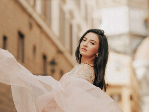 Raline Shah mengungkap alasan mundur dari Staf Khusus Menteri Komdigi.(Foto: IG Raline Shah)