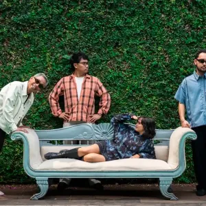 Ari Lesmana Lafa Pratomo dan White Chorus