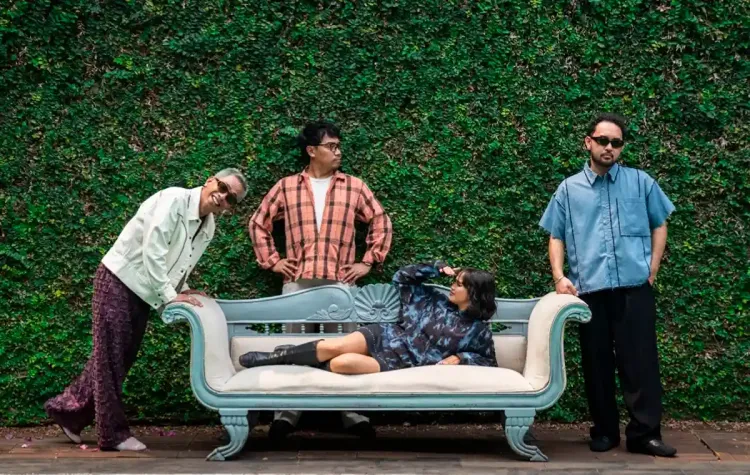 Ari Lesmana Lafa Pratomo dan White Chorus