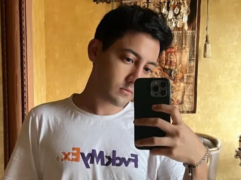 Aron Ashab (2)