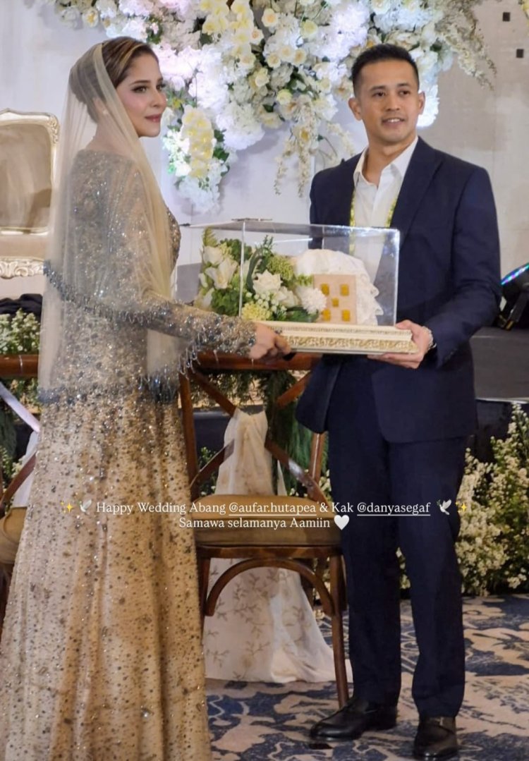 Aufar Hutapea menikah dengan Danya Assegaf. Foto: Dok. Instagram @kinaranaya