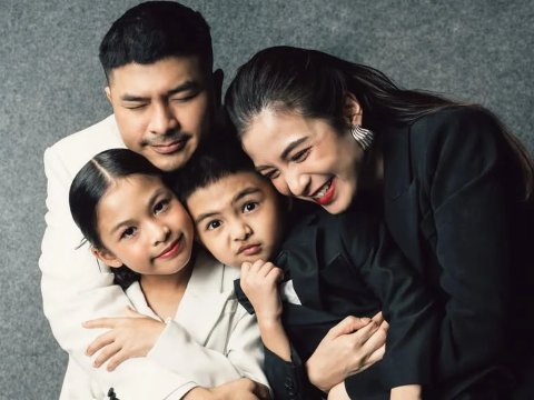 Chelsea Olivia dan keluarga