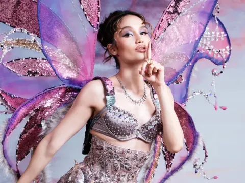 Cinta Laura Victoria's Secret