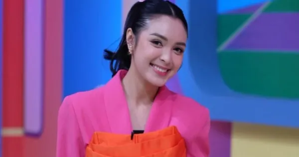 Claudia andhara Claudia andhara