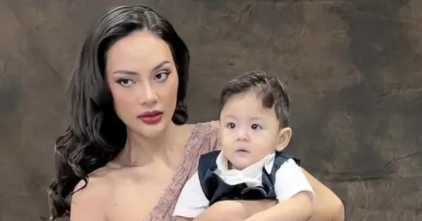 Erika carlina anak andrew Erika carlina anak andrew