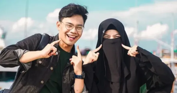 Insanul Fahmi dan Wardatina Mawa